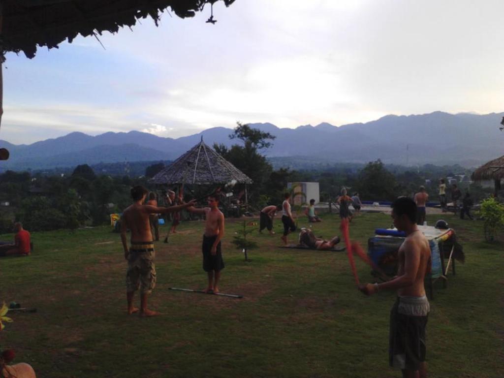 Pai Circus Hostel Экстерьер фото
