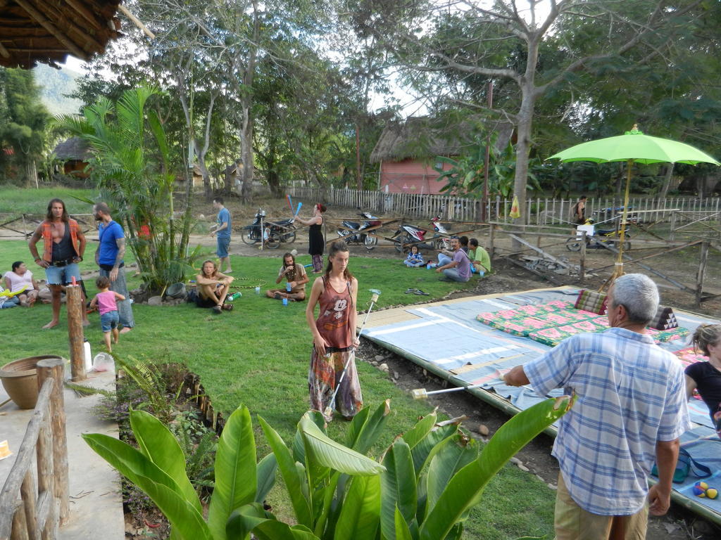 Pai Circus Hostel Экстерьер фото