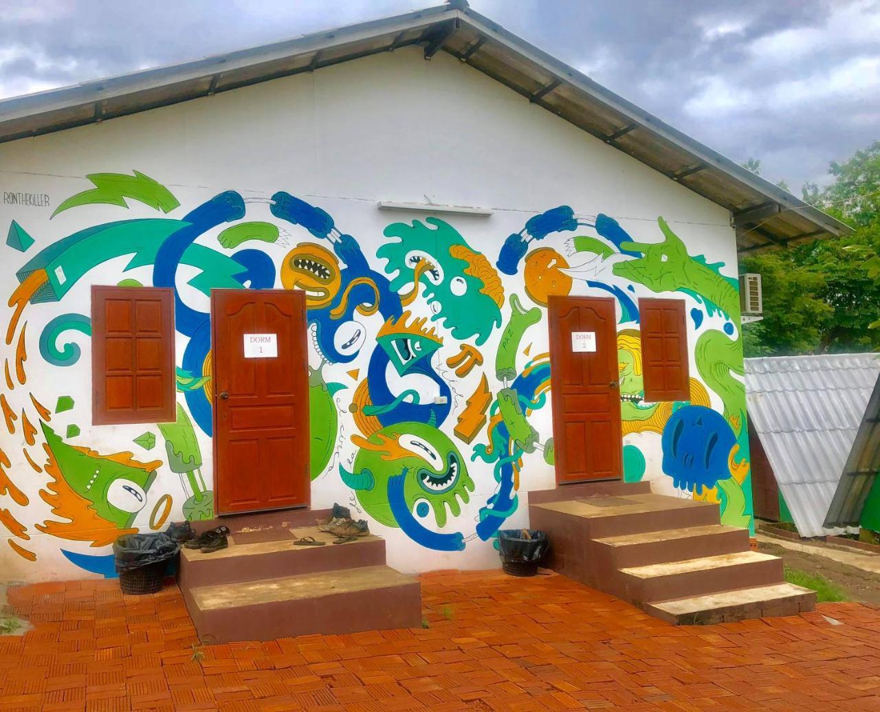 Pai Circus Hostel Экстерьер фото